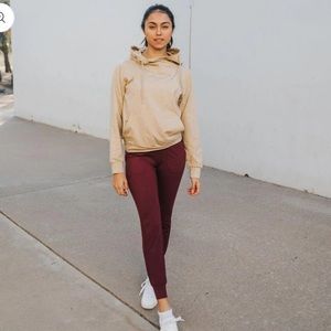 NEW SENITA ATHLETICS Studio Skin Joggers - Mulberry Size: PXXL